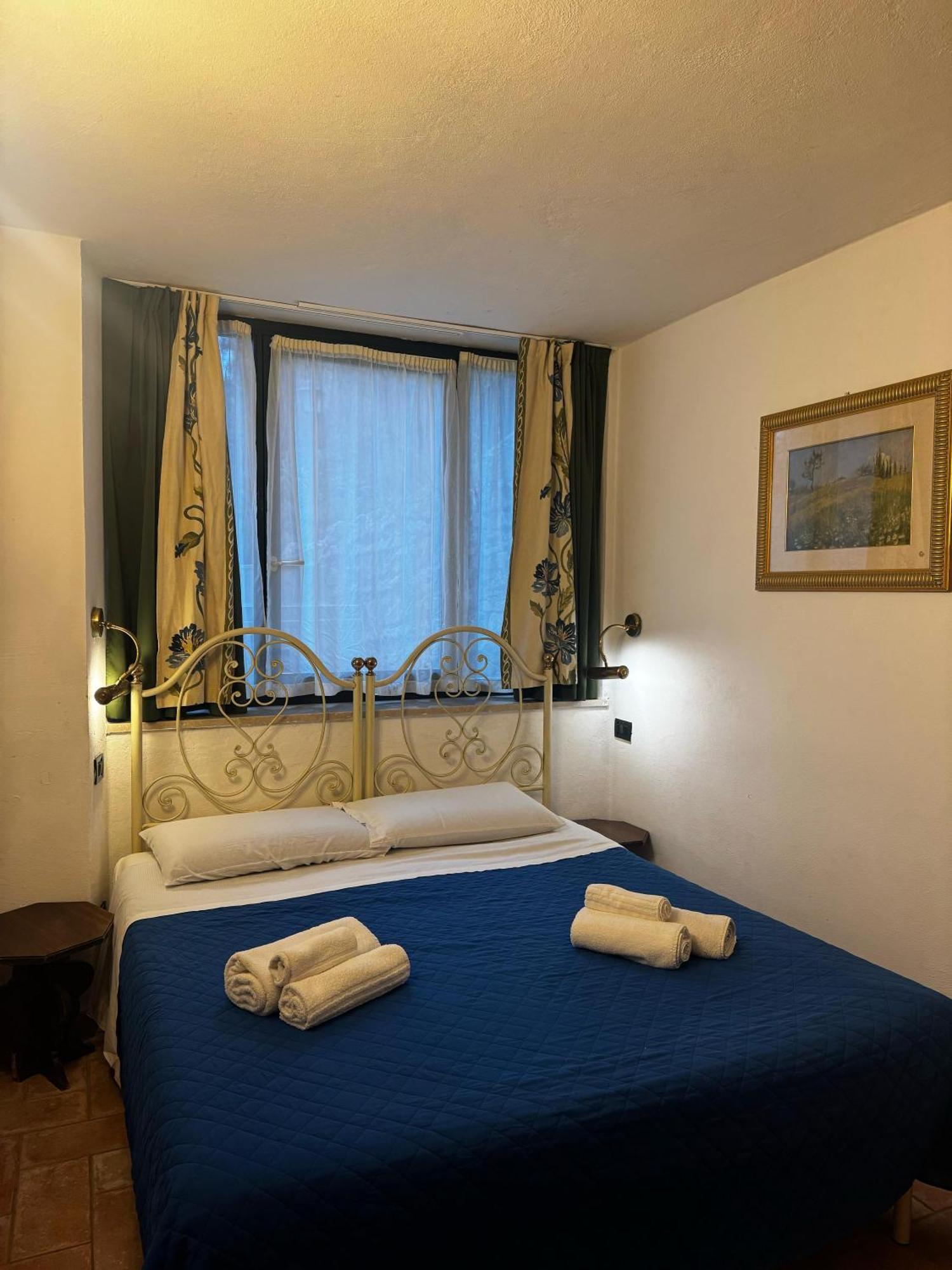 Wonderful Lake View Apartments With Pool With Breakfast Gardasee Torri Del Benaco Luaran gambar