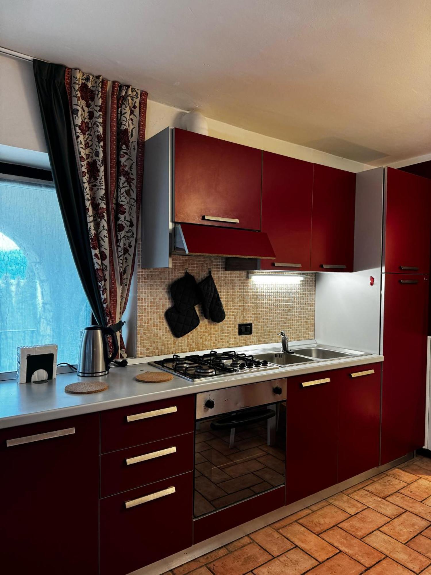 Wonderful Lake View Apartments With Pool With Breakfast Gardasee Torri Del Benaco Luaran gambar